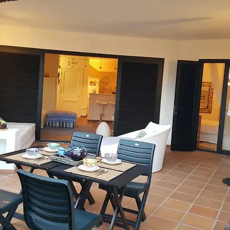 Excellent Bahia Azul アパート